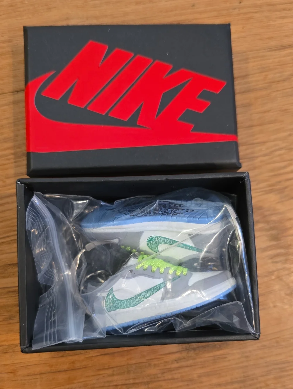 Nike/Dior Keychain Set/Box